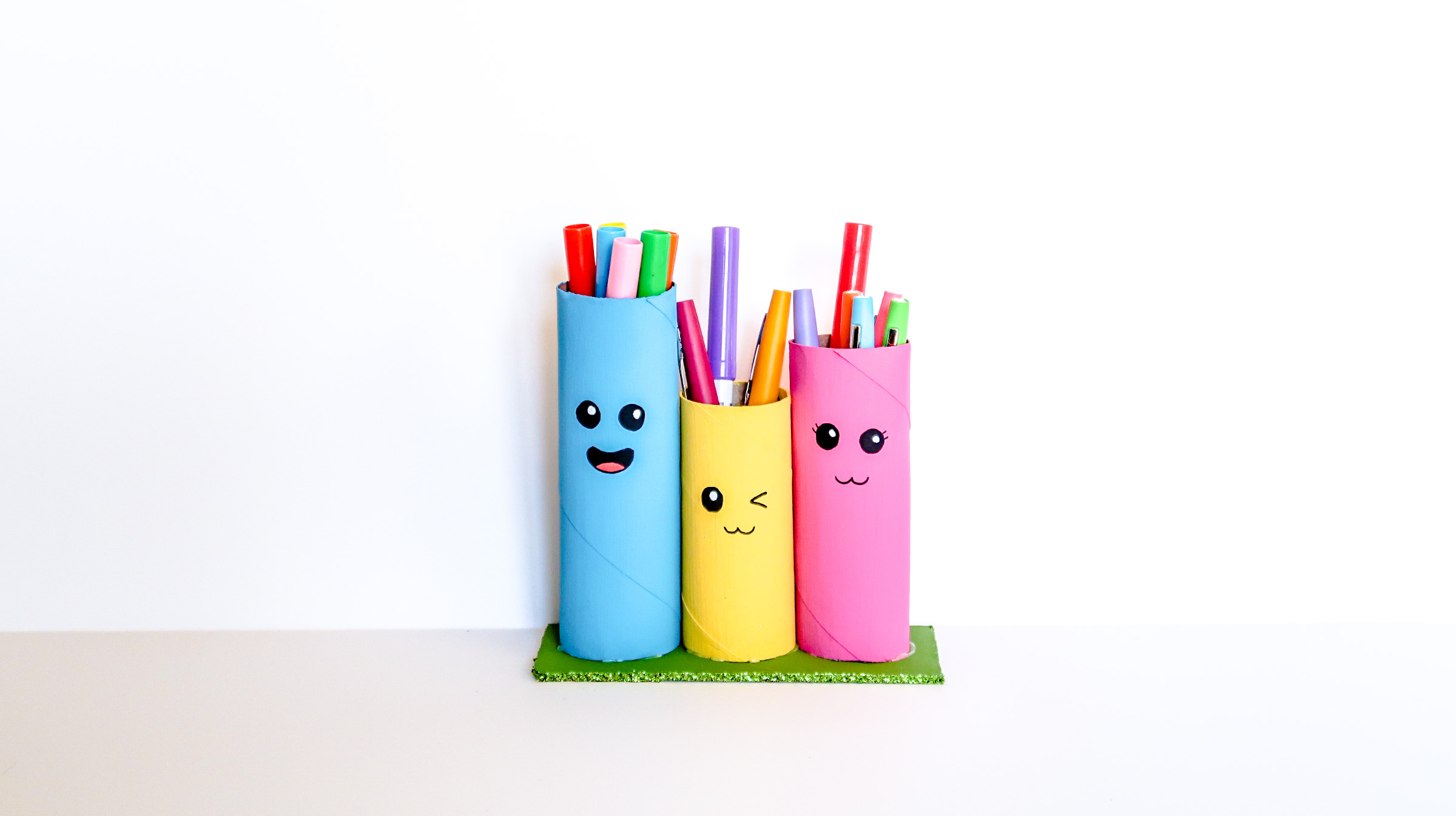 Les Pots de Crayons en rouleaux de carton - Les Mercredis Sous La Pluie